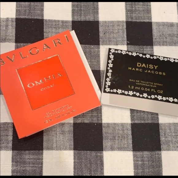 ULTA BEAUTY Makeup Sampler Bag - Picture 8 of 8